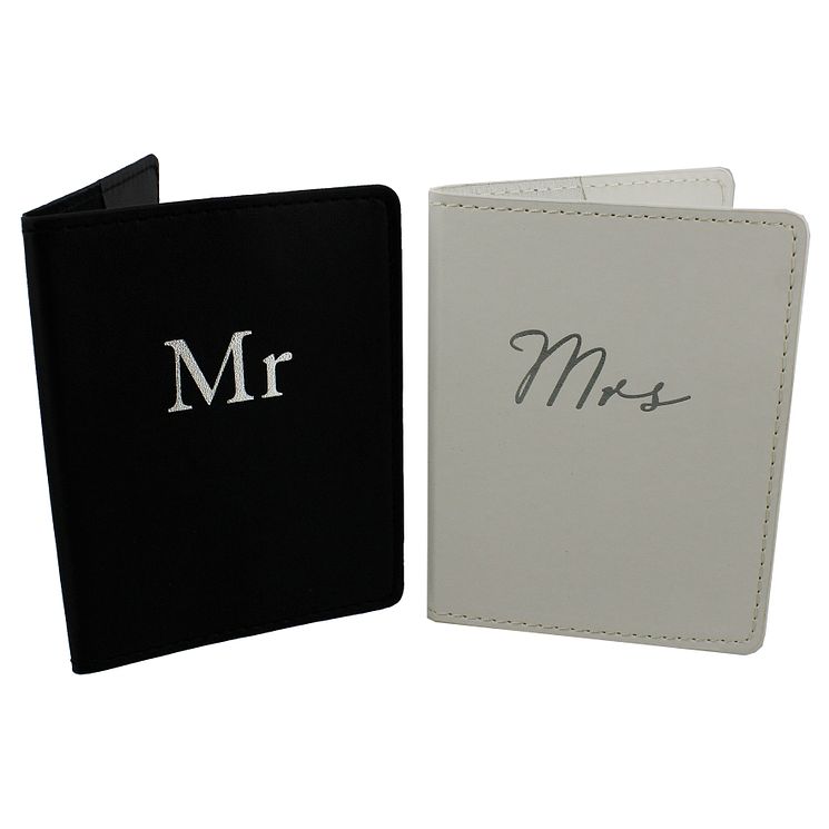 Amore Mr and Mrs Passport Covers Set